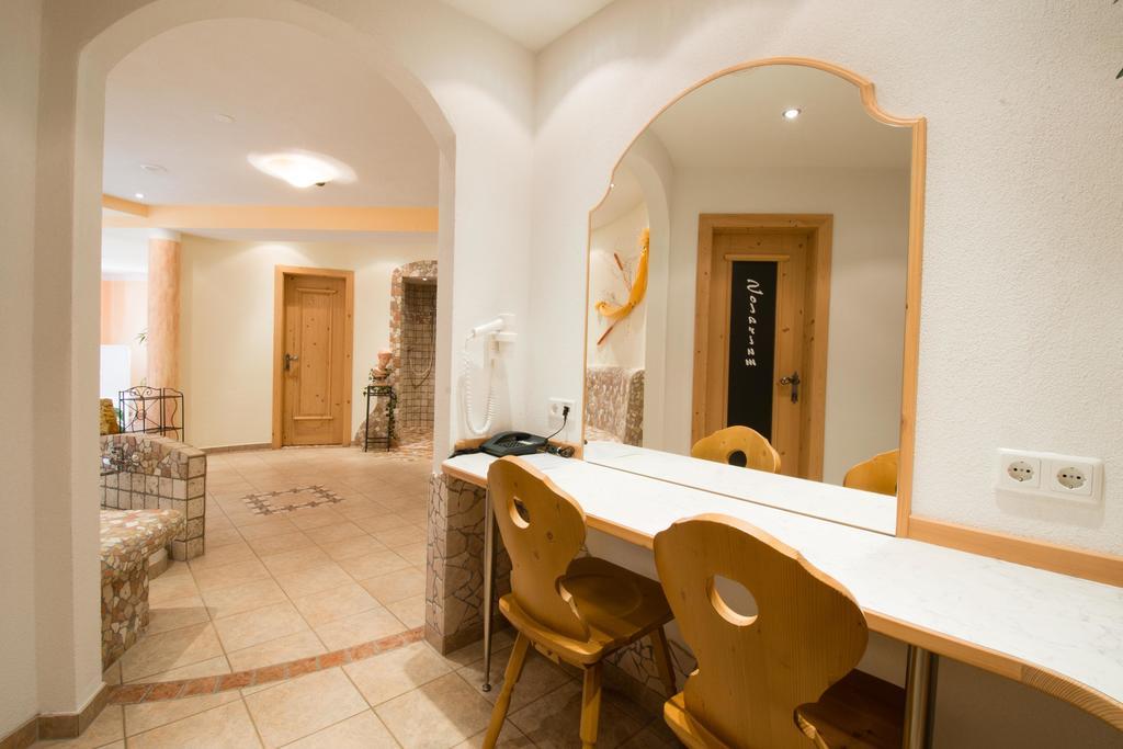 Garni Mathonerhof Hotel Ischgl Kamer foto