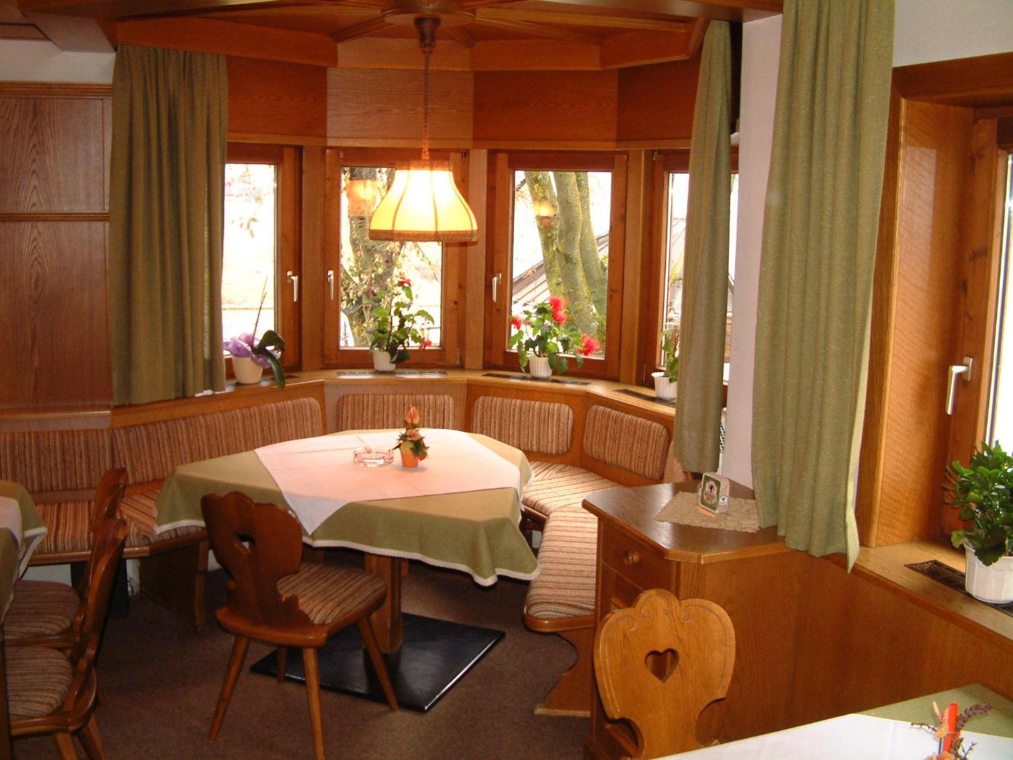 Garni Mathonerhof Hotel Ischgl Buitenkant foto
